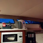 Bateau Lola Båthotell Agde